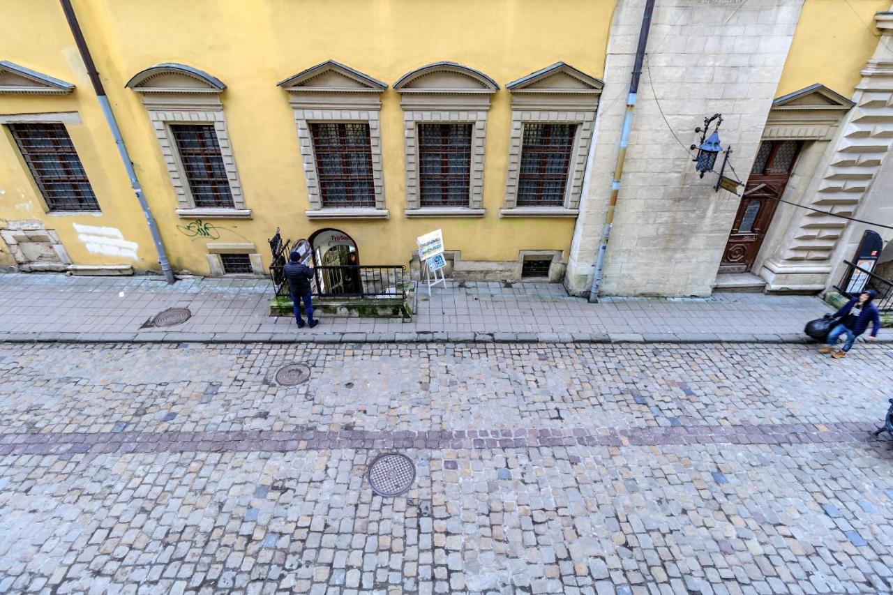 Apartment On Stavropihiiska Street 3 Lviv Exterior foto